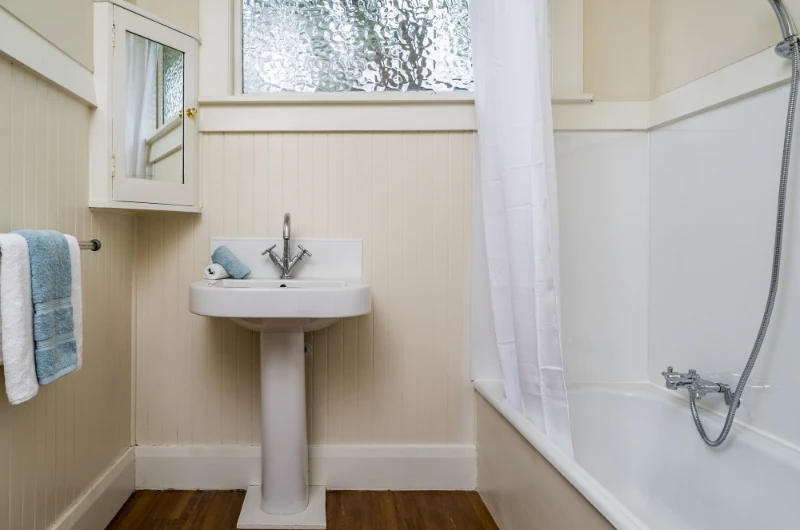 small bathroom renovations